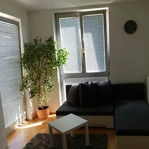https://victoria-apartment.hotels-in-ljubljana.com